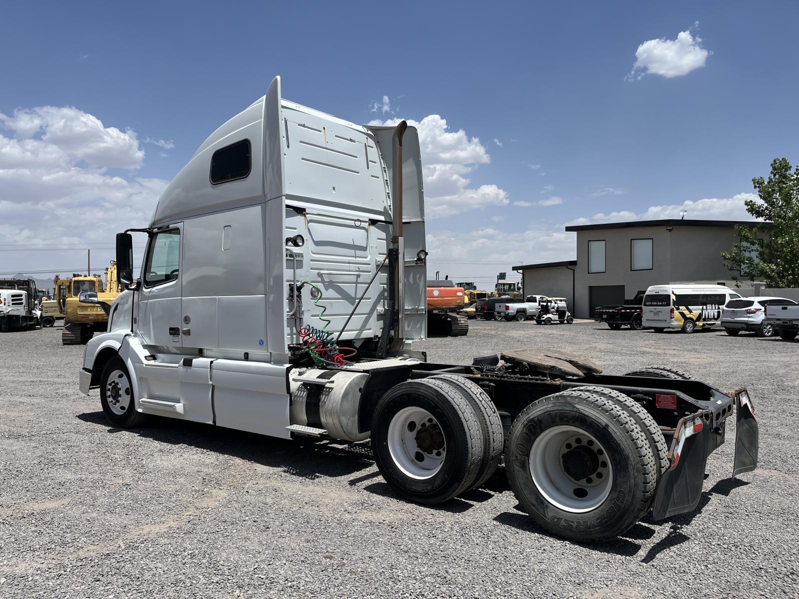 ./imagenes/INVOICE/2019/17169/VOLVO VNL64 (5).JPG